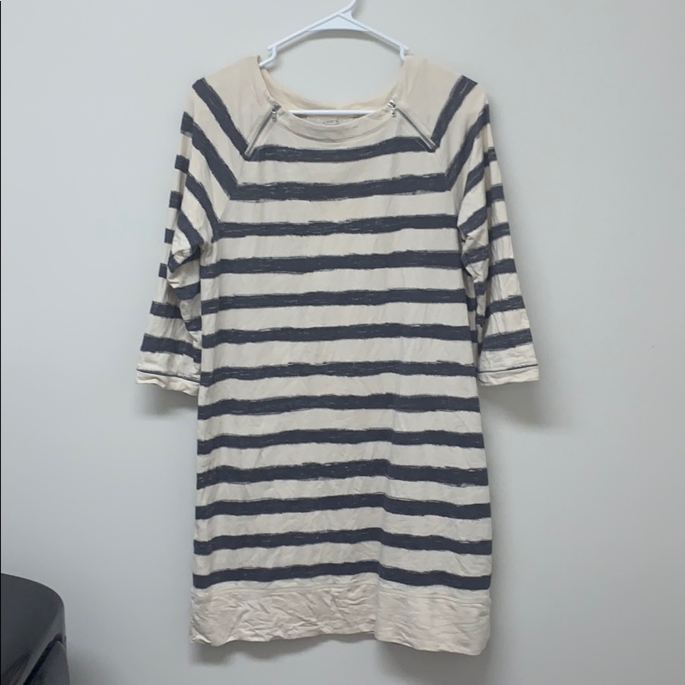 LOFT  shirt with zipper accent on shoulders.